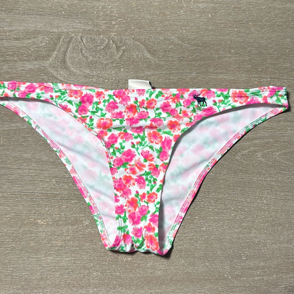 Abercrombie and Fitch women’s bikini bottoms SMALL